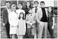 Dean Martin with his family