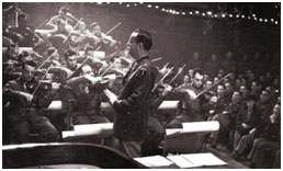 Glenn Miller performing